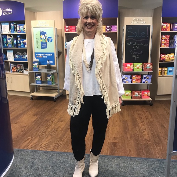 COME ENJOY MY CLOSET!! - Picture 1 of 8